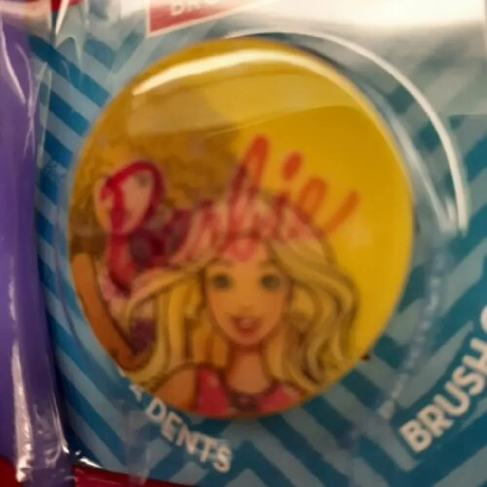 Mattel Barbie Brush Buddies Toothbrush 3 Piece Set Rinsing Cup Toothbrush Cap